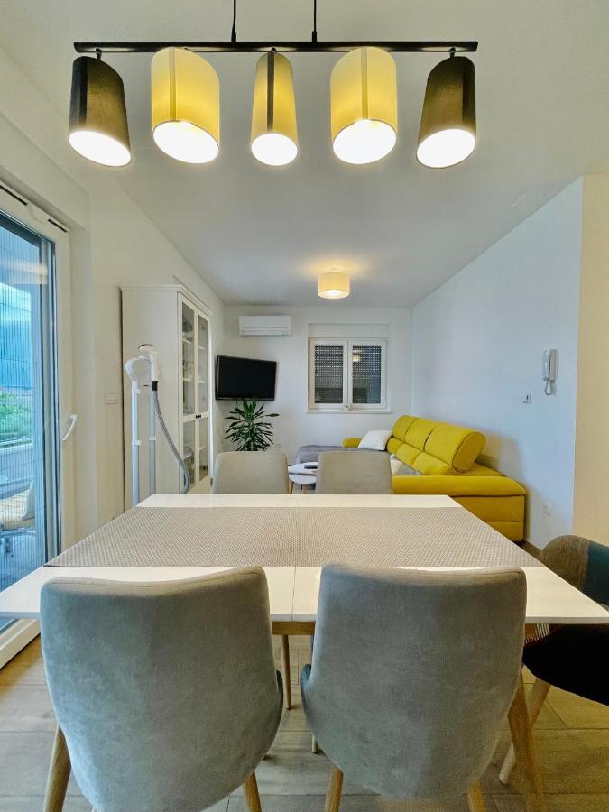 Alida Valli Apartment Kastela Luaran gambar