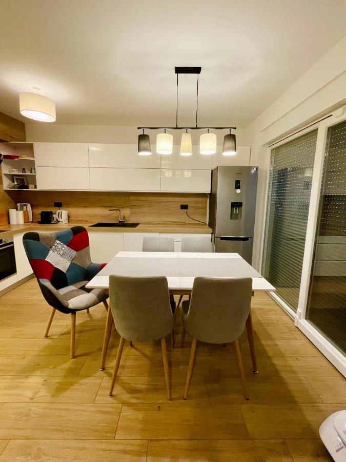 Alida Valli Apartment Kastela Luaran gambar