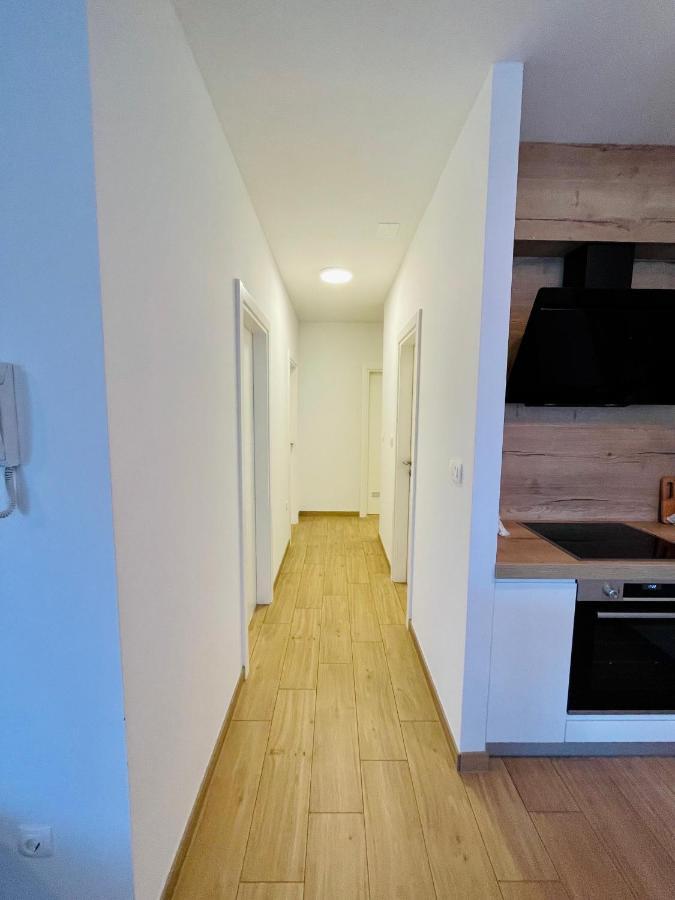 Alida Valli Apartment Kastela Luaran gambar